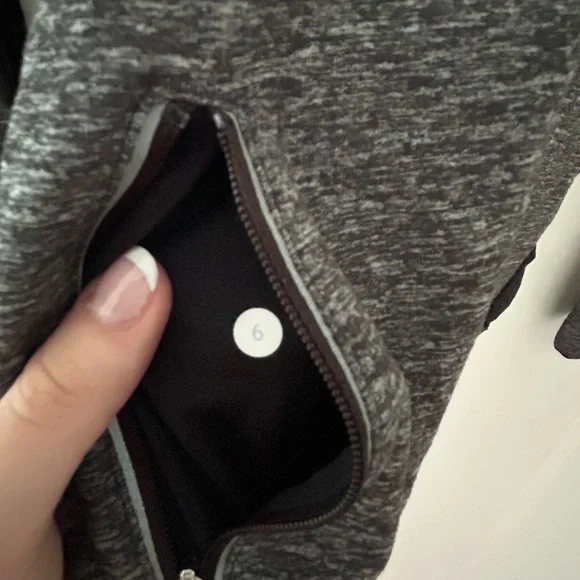 Lululemon Quarter Zip Size 6 - Picture 5 of 5